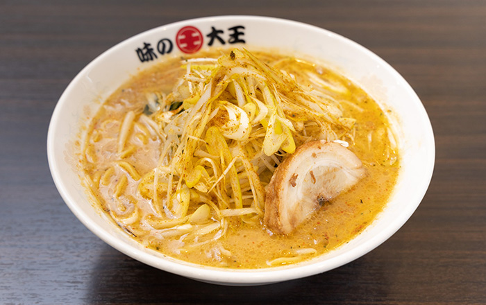 おさ〇カレーラーメン(味噌味) 画像