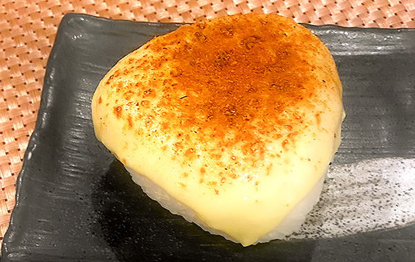 焼きチーズおにぎり 画像